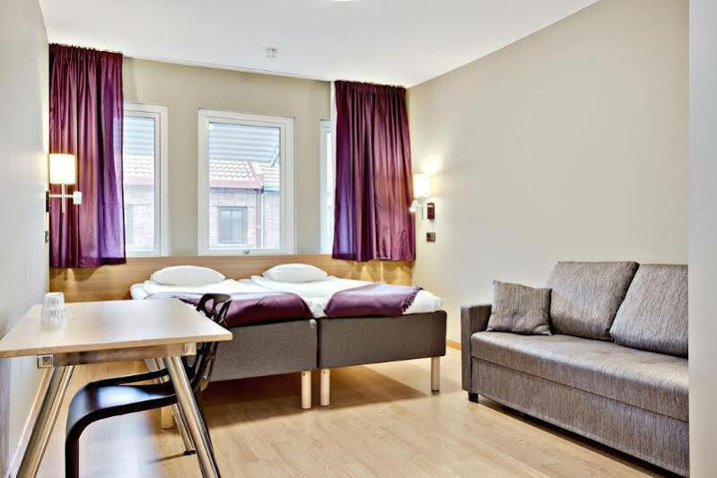 Western Arena Hotell 3*