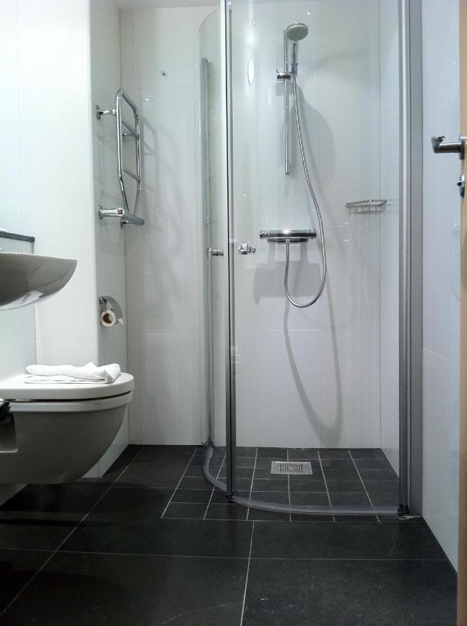 Western Arena Hotell 3*